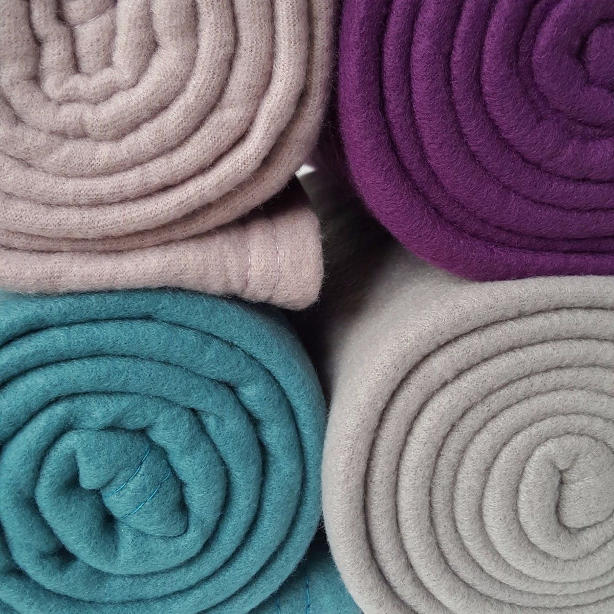 200cm EXTRA LONG Lightweight Yoga Fleece Blanket
