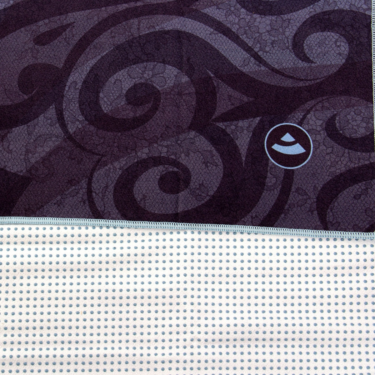 Hot Yoga Grip Towel² with anti-slip Silicone Dots | Maori Magic print design