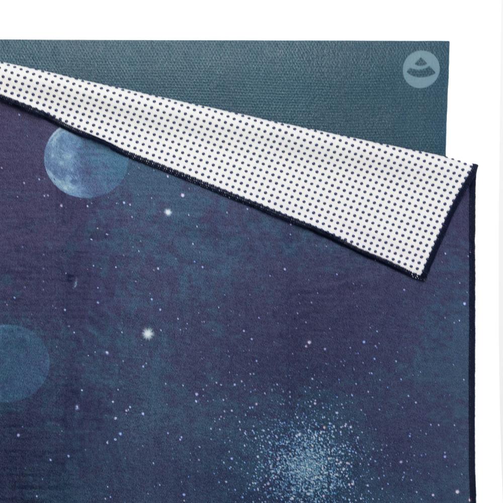Hot Yoga Grip Towel² with anti-slip Silicone Dots | Dusty Moon print design